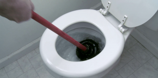 Auto-Update /etc/hosts