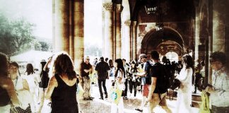 College Students Demand Refunds